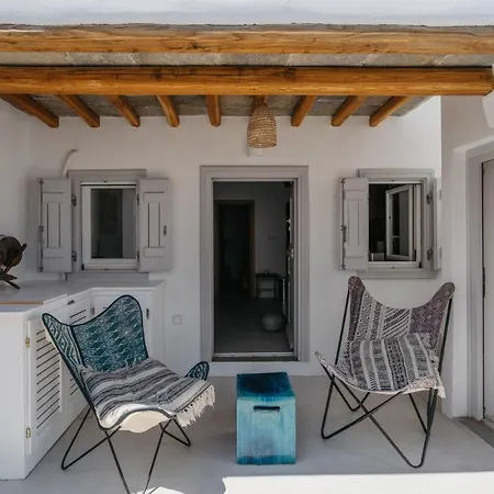 Aillia House *