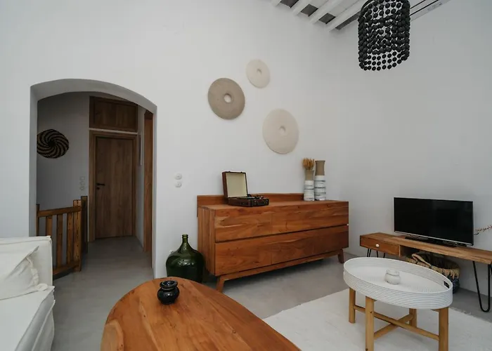 Aillia House Artemonas