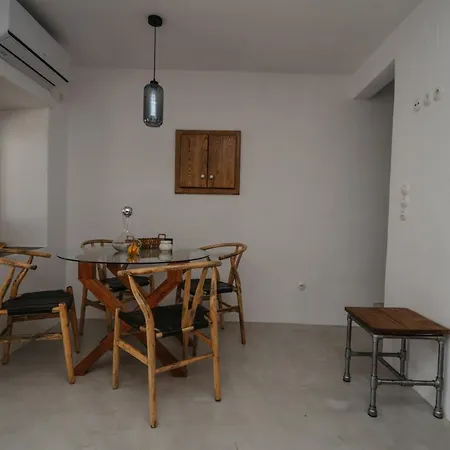 Aillia House * Artemonas