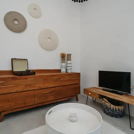 Villa Aillia House