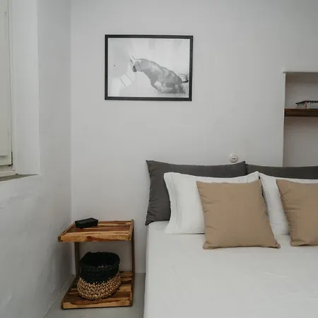 Aillia House Artemonas