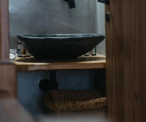 Aillia House * Artemonas